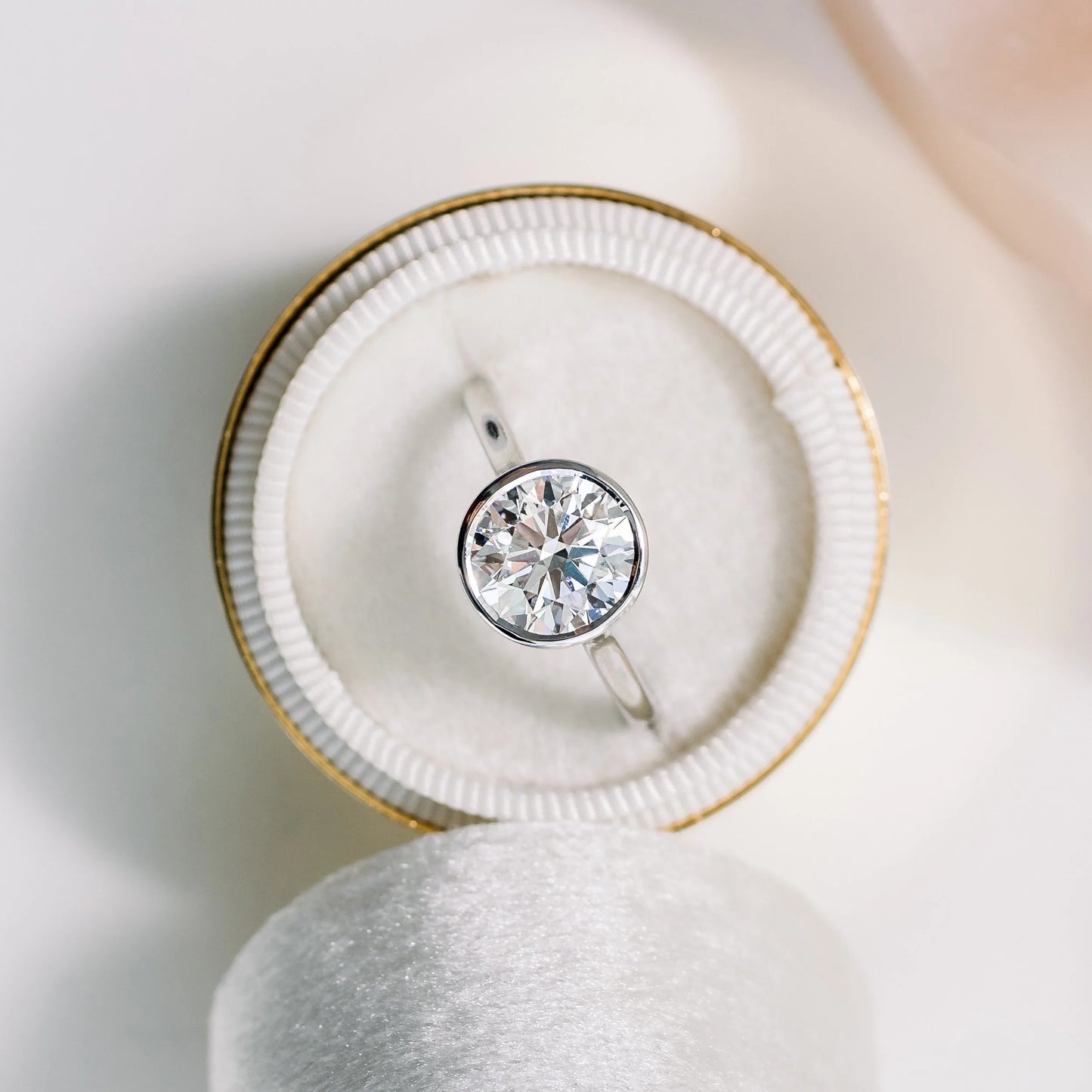 BEZEL